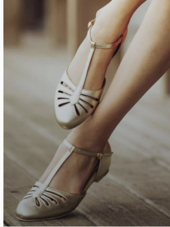 Charlie Stone Shoes - Charlie Stone Flats, Singapore (Metallic Gold),EU 38/Sz 8, Inner Wedge,Leather